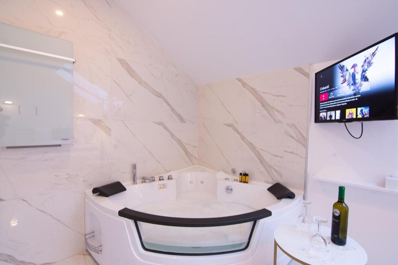 Lumiere Luxe Suites Belgrado Buitenkant foto
